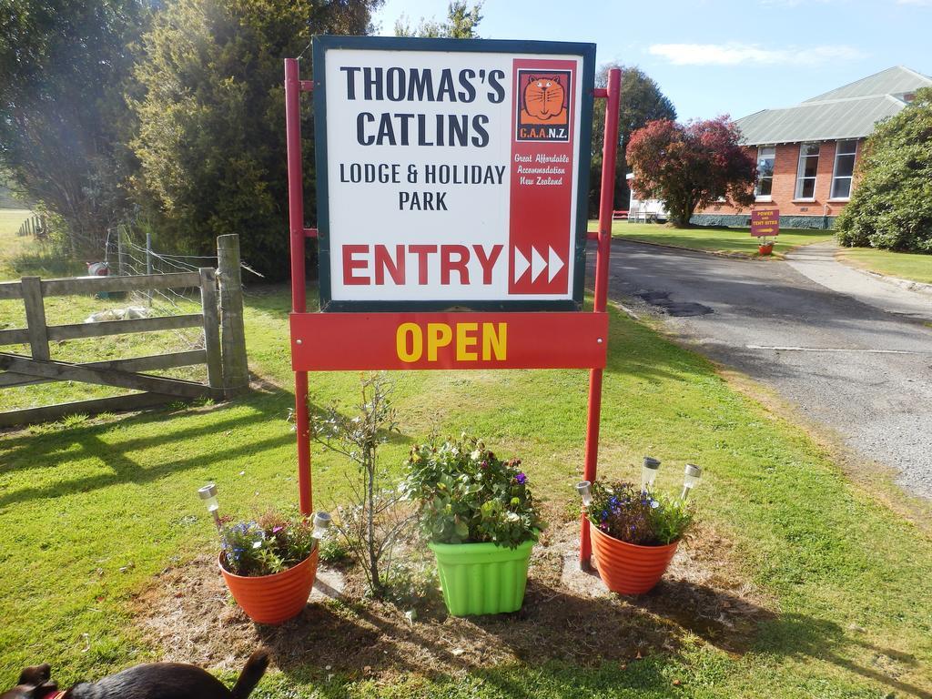 Thomas'S Catlins Lodge And Camp Ground Owaka Exterior photo